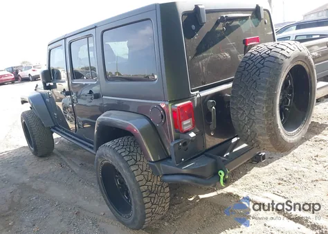 2018 Jeep Wrangler Jk Unlimited Freedom Edition 4X4 z USA, uszkodzony, nr VIN 1C4BJWDG2JL869831